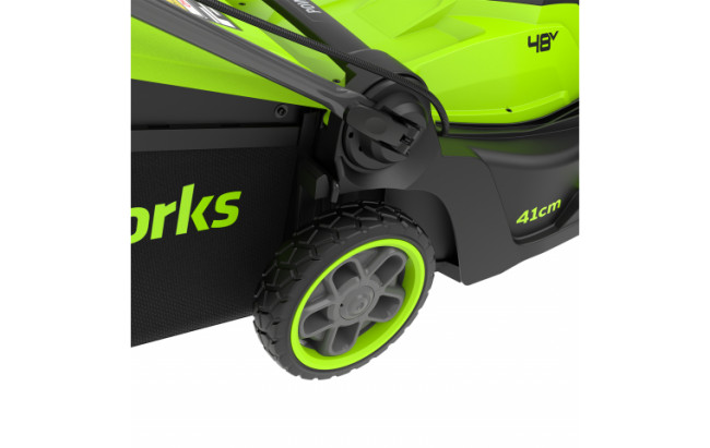 Аккумуляторная газонокосилка Greenworks GD24X2LM411 2x24В (в комплекте АКБ 4А/ч x 2 + ЗУ на 2 слота)