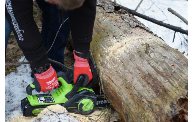 Пила цепная аккумуляторная Greenworks G24CS25K4 24В (в комплекте АКБ 4А/ч + ЗУ)