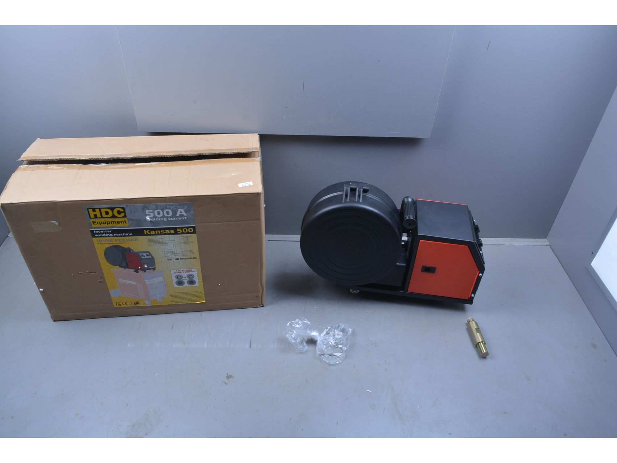 Полуавтомат сварочный HDC Kansas 500 уцененный (2020915131) (380В, MIG/FLUX/MMA, евроразъем) отсутствует упаковка - фото2